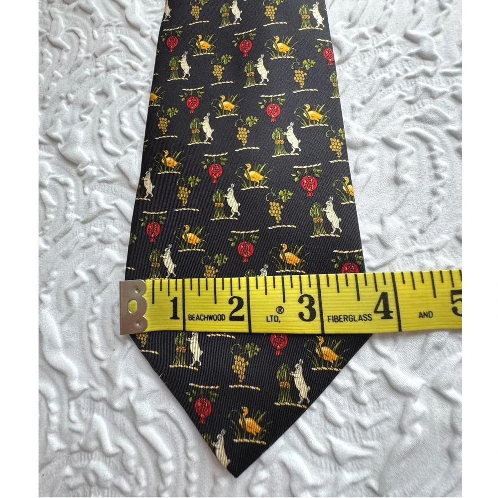 Salvatore Ferragamo Silk Tie Bunny and Duck Black‎